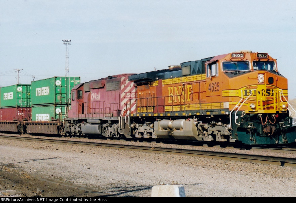 BNSF 4625 East